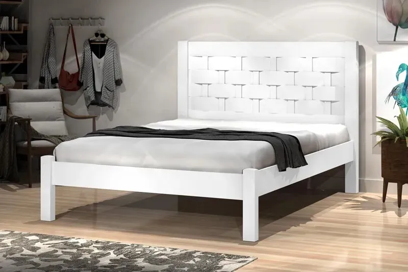 Cama Casal Laila . J&A Moveis — BranCO