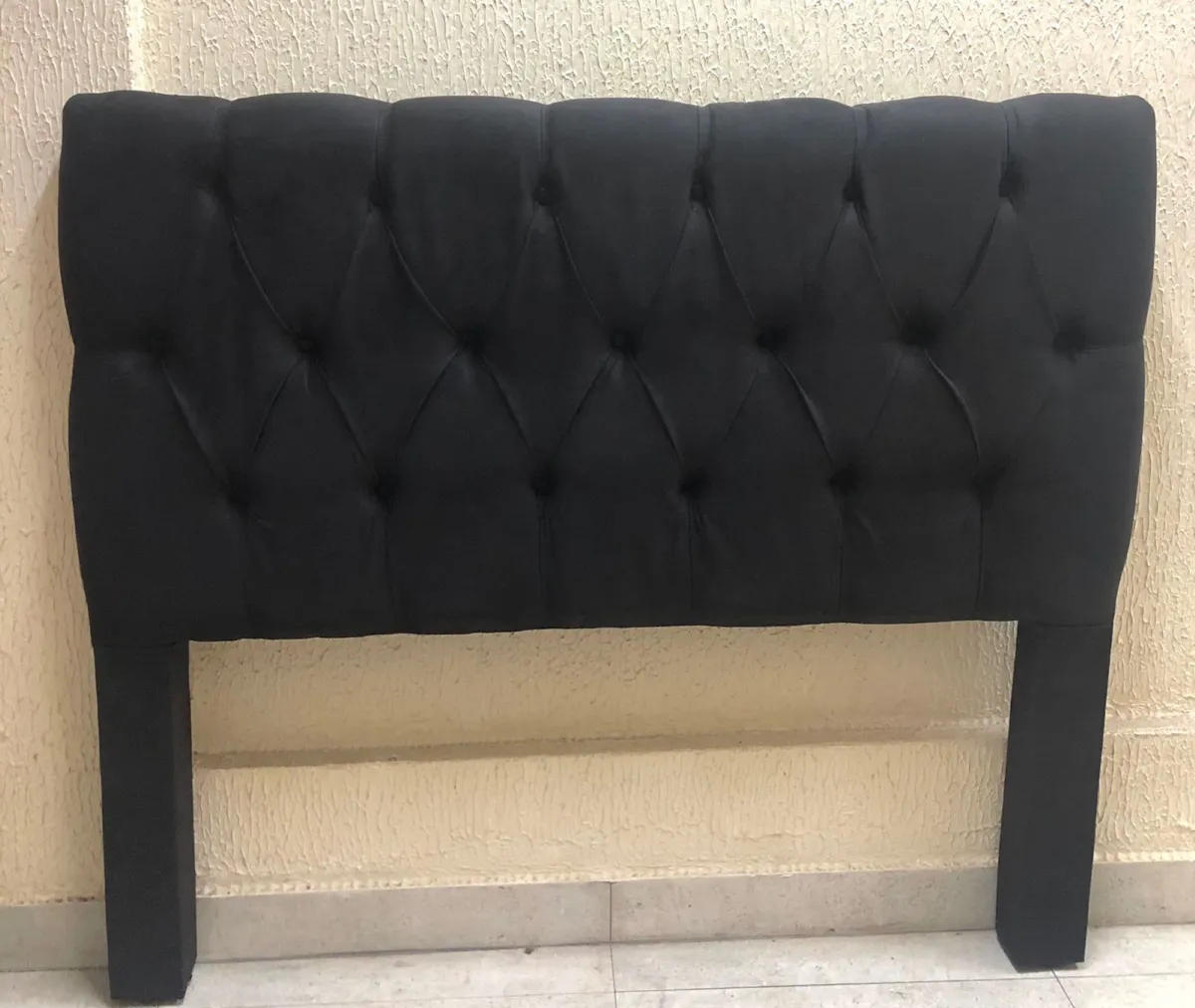 Cabeceira Solteirao Hera 110 Corino Branco SR Cabec — Veludo Suede - Preto