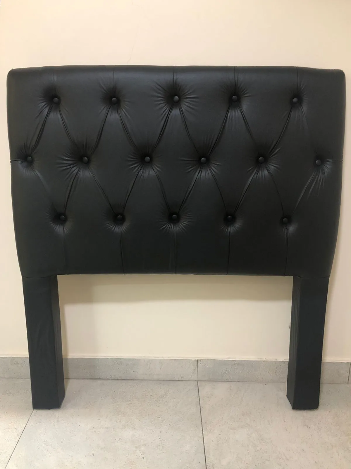 Cabeceira Solteirao Hera 110 Corino Branco SR Cabec — Corino - Preto