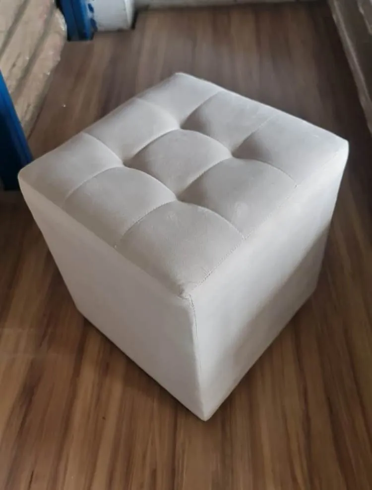 Puff Decorativo Quadrado Linho 01 Bege Idealle — Veludo Inca - Cru 01