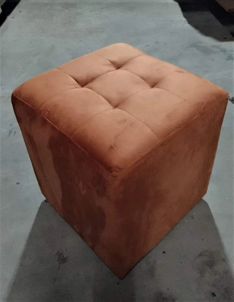 Puff Decorativo Quadrado Linho 01 Bege Idealle — Veludo Inca - Terracota 20