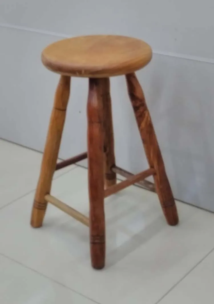 Banco Alto com Encosto Naturale Aldo Moveis — Banco Médio sem Encosto - Naturale