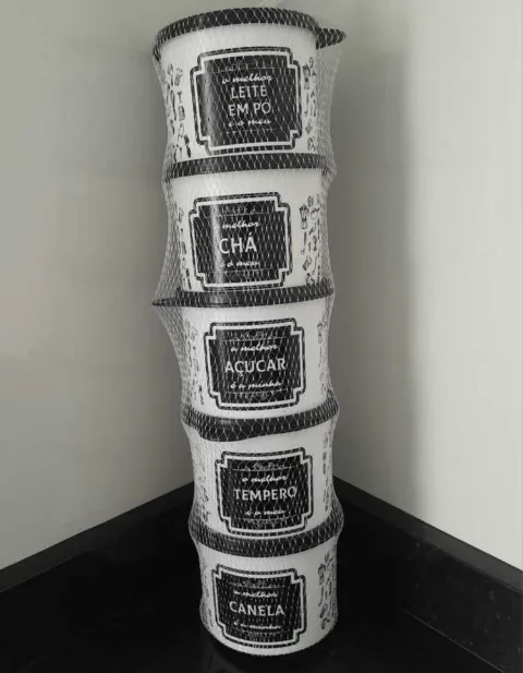 Conjunto de Potes para Condimentos 5 Pecas Branco.Preto Bialumi