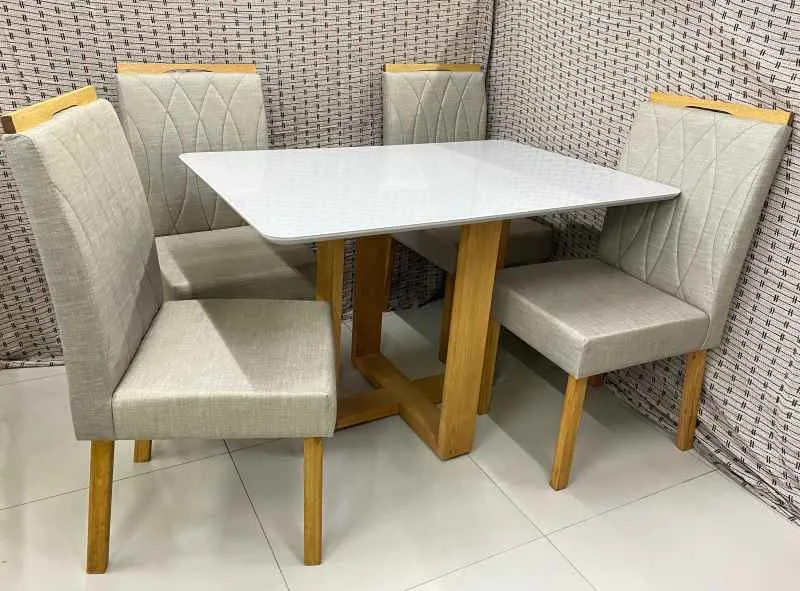 Kit com 2 Cadeiras 01 com Bordado 07 Veludo Cinza 148 Carvalho Decor — Mesa Evelin 120x80 - Imbuia Mel/Off White