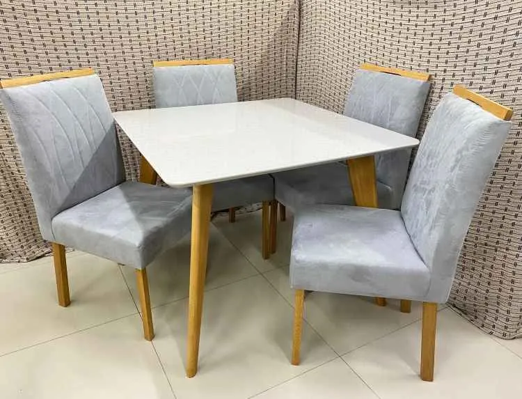 Kit com 2 Cadeiras 01 com Bordado 07 Veludo Cinza 148 Carvalho Decor — Mesa Jade 100x80 - Imbuia Mel/Off White