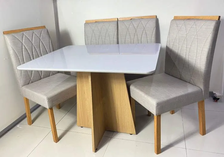 Kit com 2 Cadeiras 01 com Bordado 07 Veludo Cinza 148 Carvalho Decor — Mesa Narnia 90x90 - Imbuia Mel/Off White