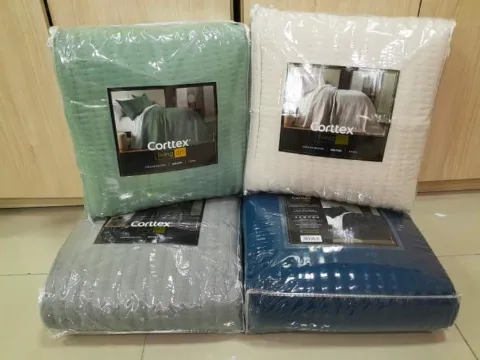 Colcha Queen Belton Living Art 300 Fios 240x260 3 Pecas Cores Lisas Sortidas Corttex