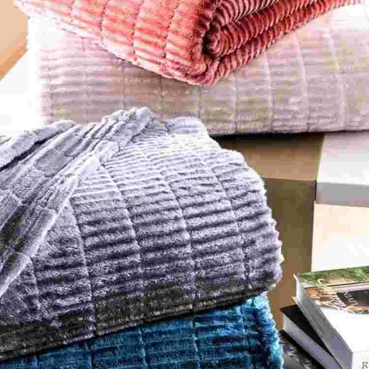 Cobertor Casal Islandia 180x220 Cores Sortidas Corttex — Cobertor Islandia - Cores Sortidas