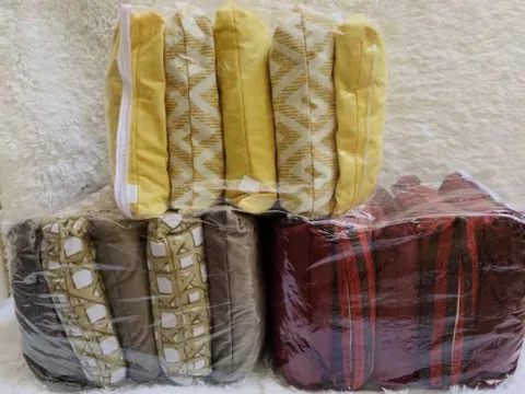 Kit 5 Almofadas Suede.Jaquard Lisa.Floral Bialumi