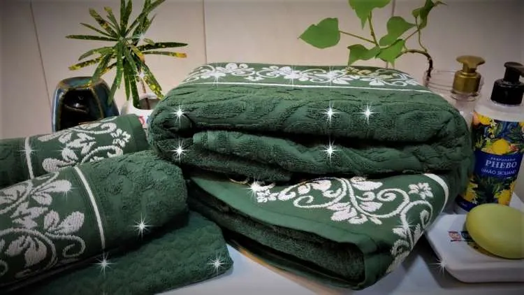 Jogo de Toalhas Jacquard Refinata 5Pcs 810 Damasco Dianneli — Jacquard Refinata 5Pçs Amazonia