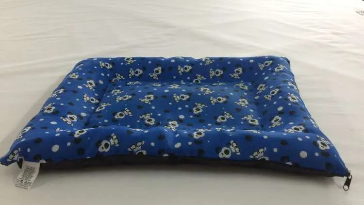 Cama Pet Grande 60x80 Estampas Variadas FFT Fabril — Cama Pet Médio 50x60 Estampas Variadas